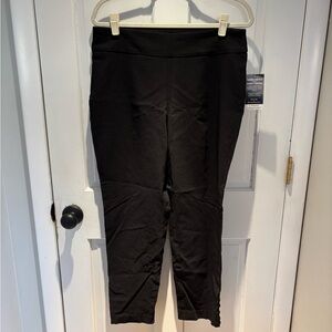 Roz & ali size 12 black pants NWT